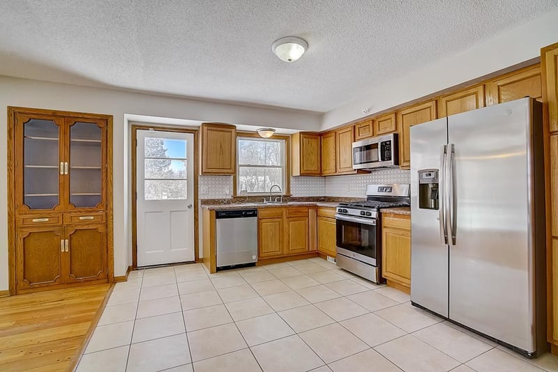 7008 Colorado Ave N, Brooklyn Park, MN 55429