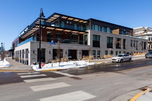 275 E Lake St E #304, Wayzata, MN 55391