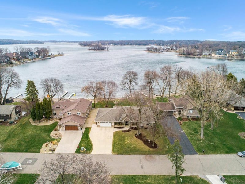 15253 Edgewater Cir NE, Prior Lake, MN 55372