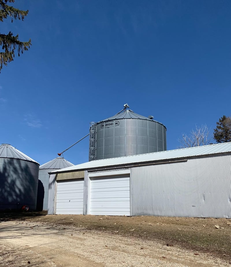40881 10th Ave, Nerstrand, MN 55053