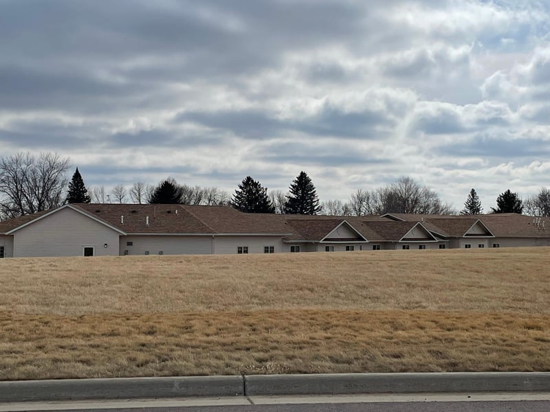 511 Hillcrest St, Edgerton, MN 56128