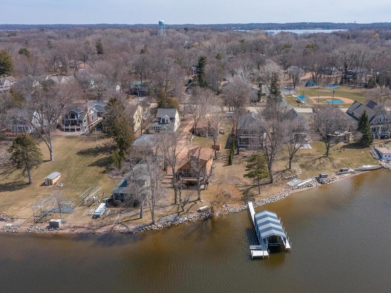 3884 Sunset Dr, Spring Park, MN 55384