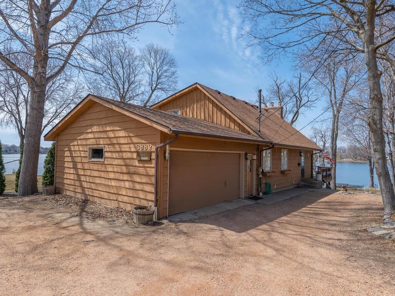 3884 Sunset Dr, Spring Park, MN 55384