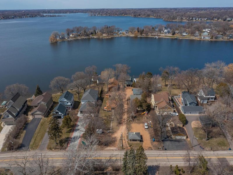 3884 Sunset Dr, Spring Park, MN 55384