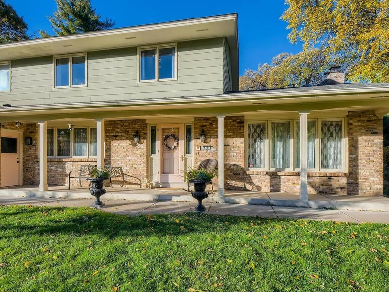 6224 Belmore Ln, Edina, MN 55343