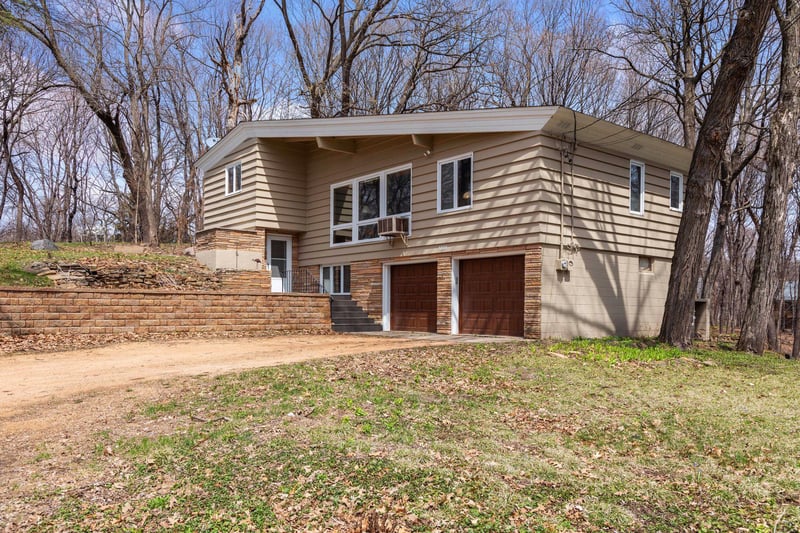 5505 Crestside St, Greenwood, MN 55331