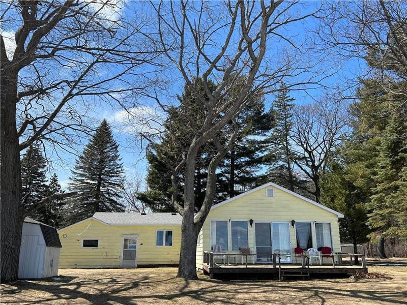 1011 Burgs Park Dr, Shell Lake, WI 54871