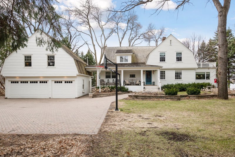2525 Dunwoody Ave, Wayzata, MN 55391