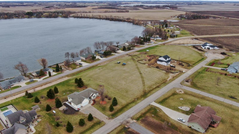 19251 Lake Volney Cir, Le Center, MN 56057