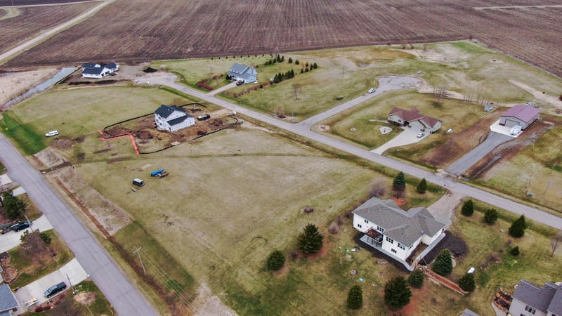 19251 Lake Volney Cir, Le Center, MN 56057
