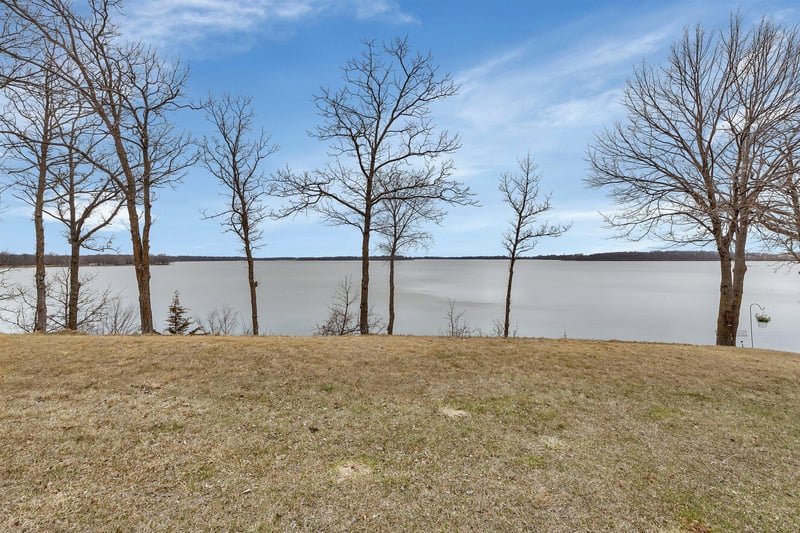 6621 225th Ave NW, Sunburg, MN 56289