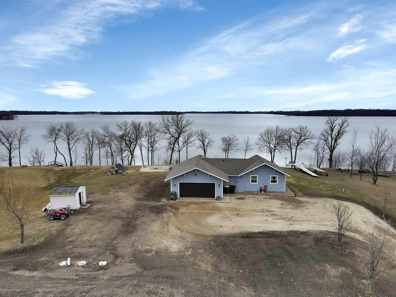 6621 225th Ave NW, Sunburg, MN 56289