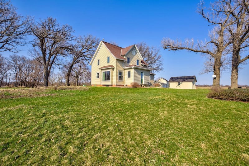 1446 30th St, Ceylon, MN 56121