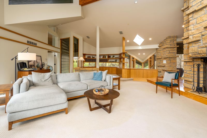 1355 Lemond Rd, Owatonna, MN 55060