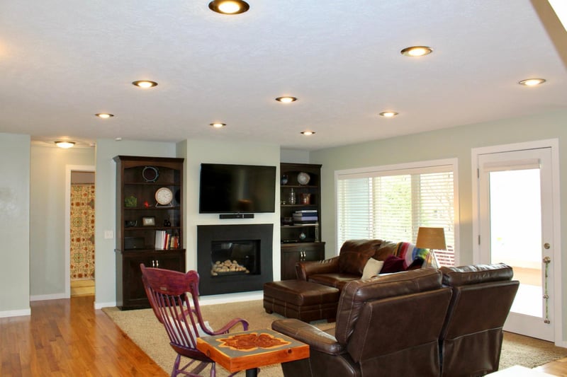 402 E Veterans Dr, Luverne, MN 56156