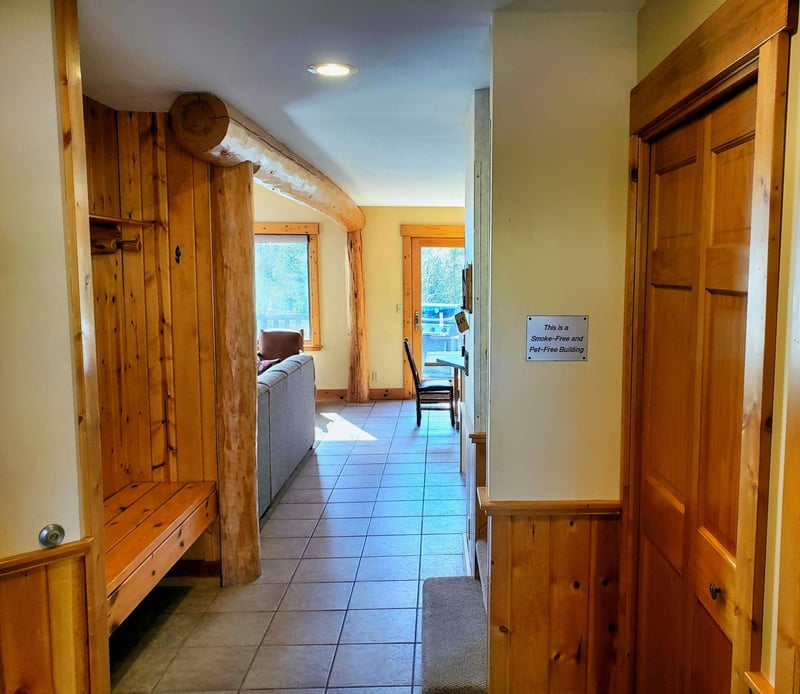 665 Moose Mountain Dr, Lutsen, MN 55612