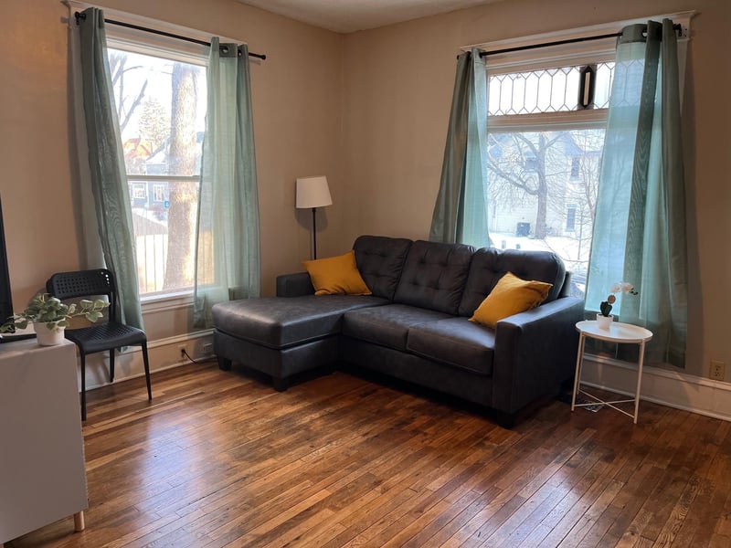 912 E 25th St, Minneapolis, MN 55404