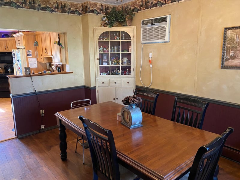 109 N Lake St, Belview, MN 56214