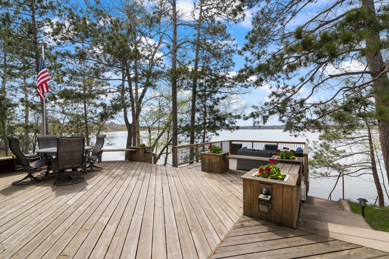 11151 Pine Beach Peninsula Rd, Brainerd, MN 56401
