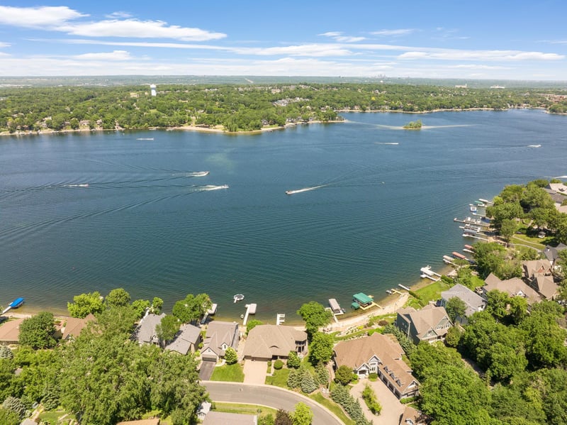 5724 Fairlawn Shores Trl SE, Prior Lake, MN 55372