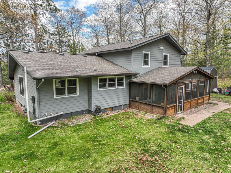 11882 E Rowe Rd, Lake Nebagamon, WI 54849
