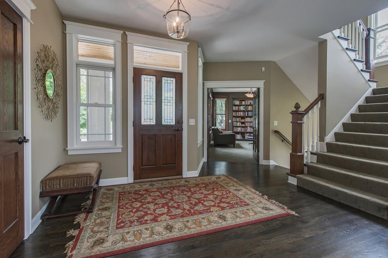 582 Lake Ridge Dr, Shoreview, MN 55126
