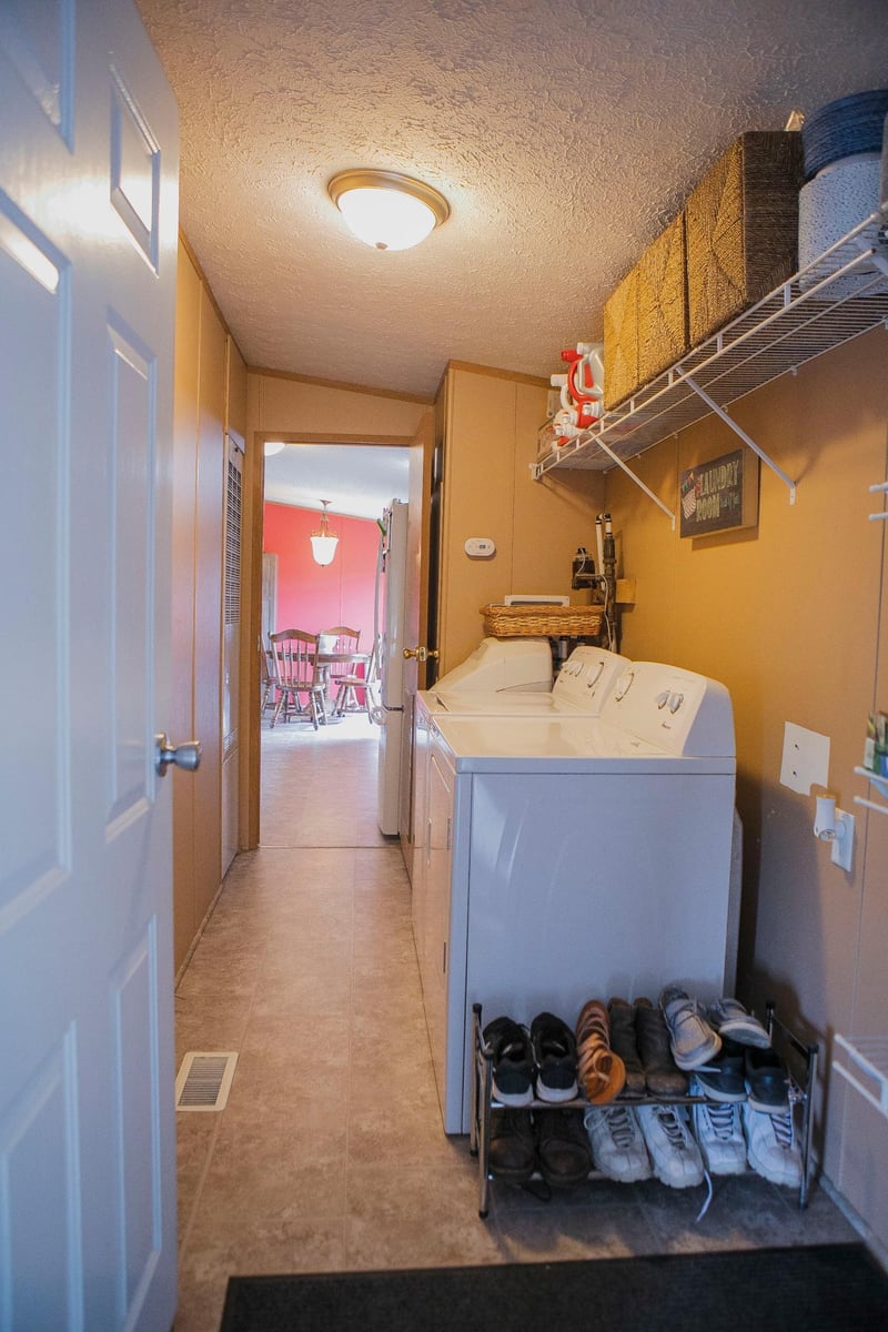 101 Elizabeth Ave, Alberta, MN 56207
