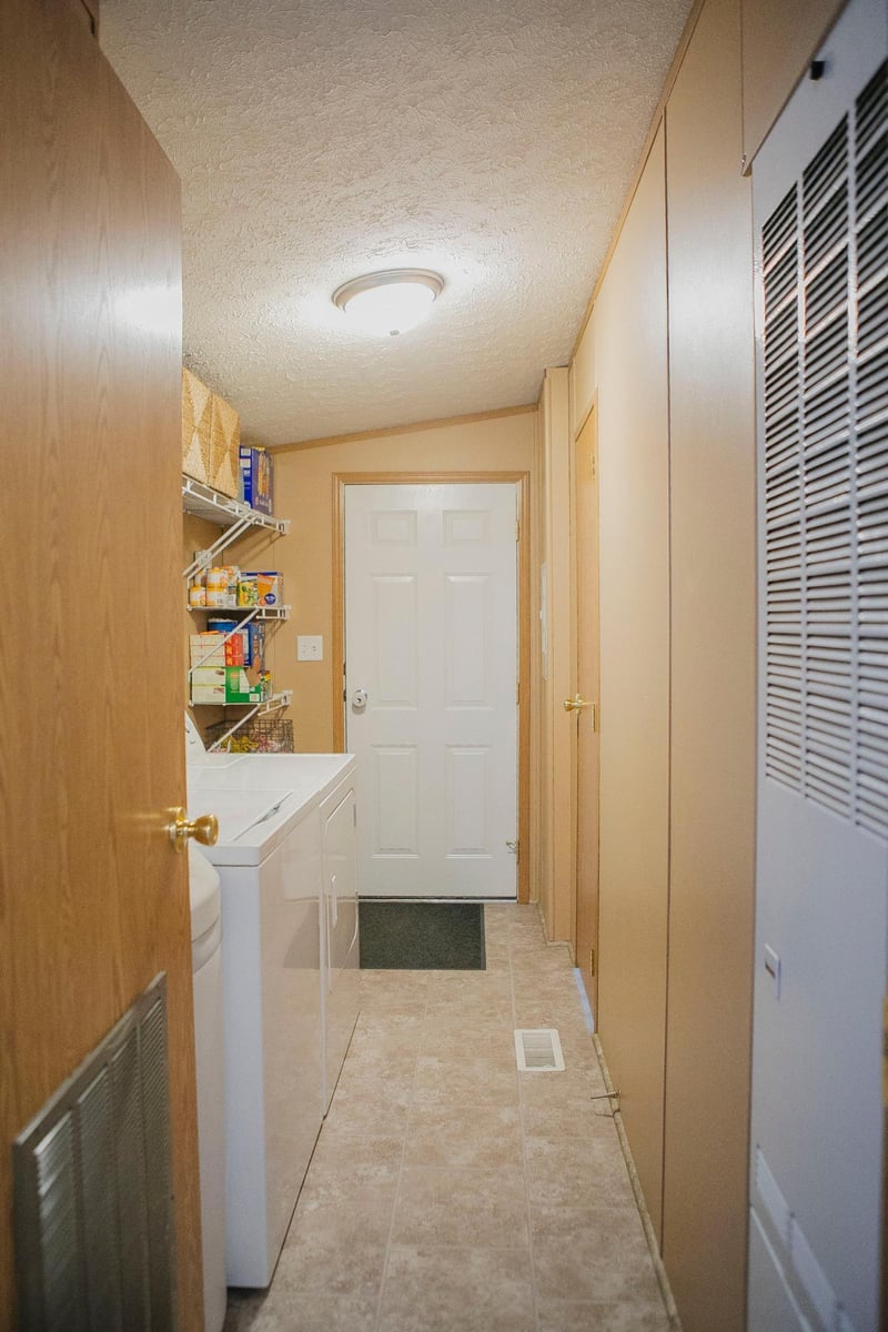 101 Elizabeth Ave, Alberta, MN 56207