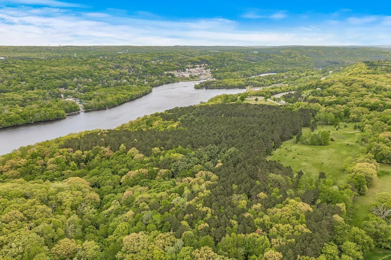xxx Saint Croix Trl, Taylors Falls, MN 55084