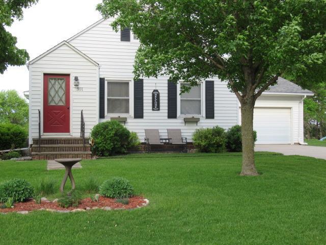 301 S Oak St, Wanda, MN 56294