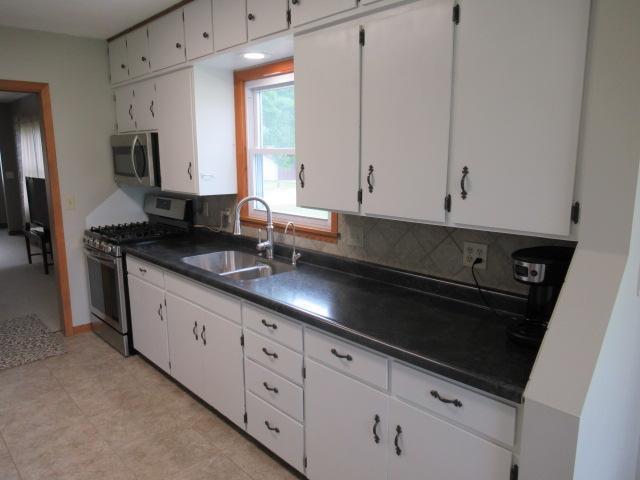 301 S Oak St, Wanda, MN 56294