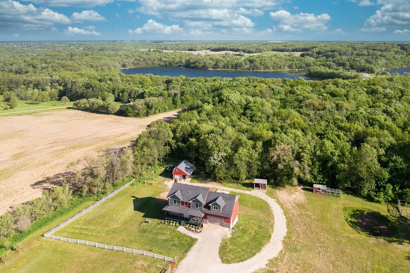 787 97th St NW, Monticello, MN 55362