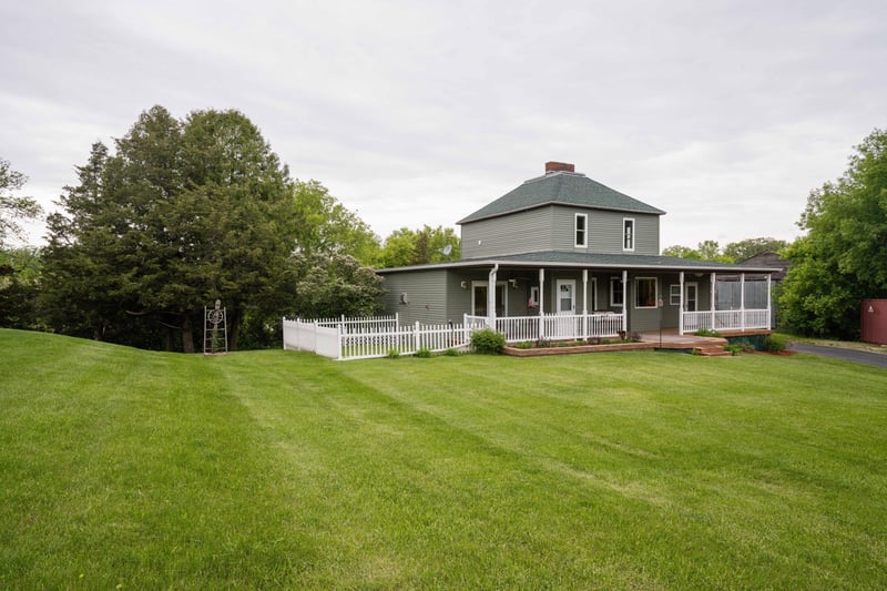 32556 Sawmill Rd, Erhard, MN 56534