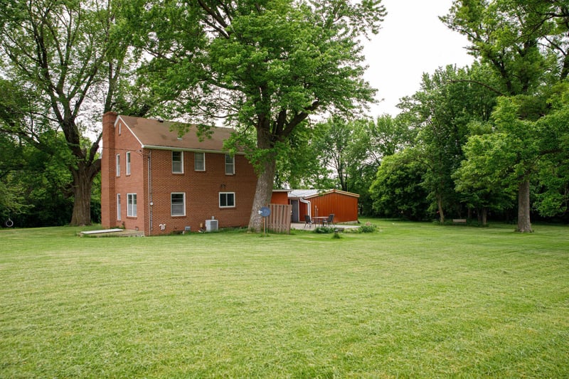 52130 350th St, Lafayette, MN 56054