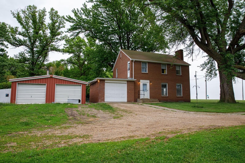 52130 350th St, Lafayette, MN 56054
