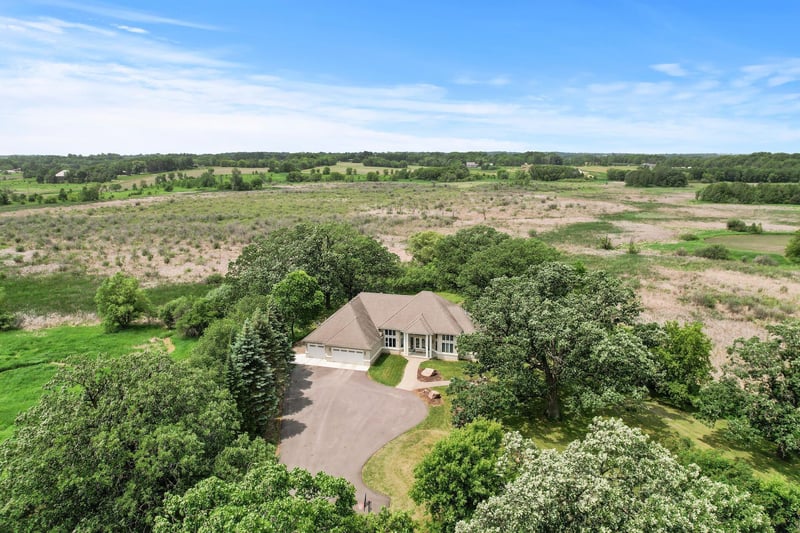 6715 Willow Dr, Hamel, MN 55340