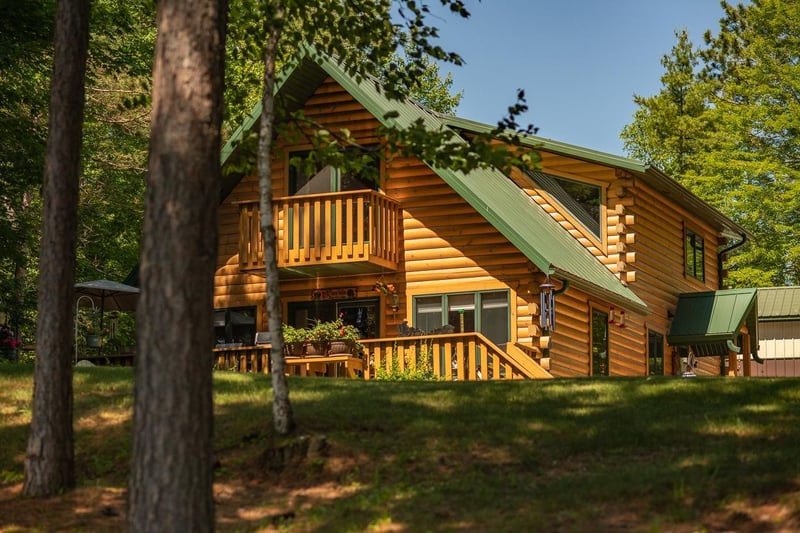 10564 N East End Dr, Hayward, WI 54843
