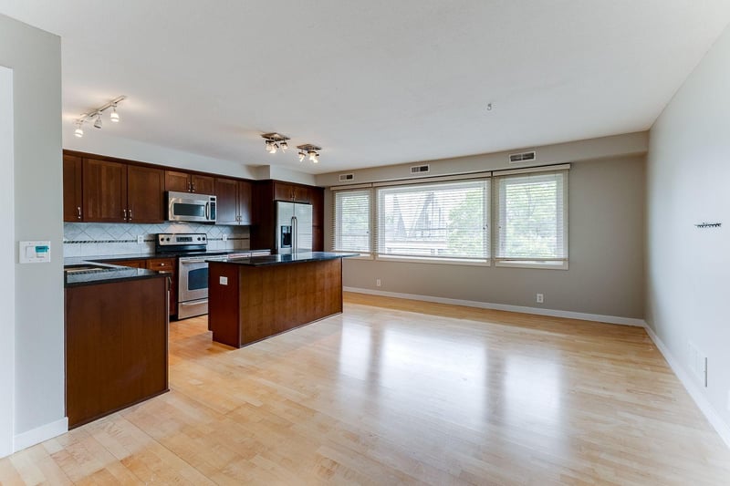 5412 France Ave S #200, Edina, MN 55410