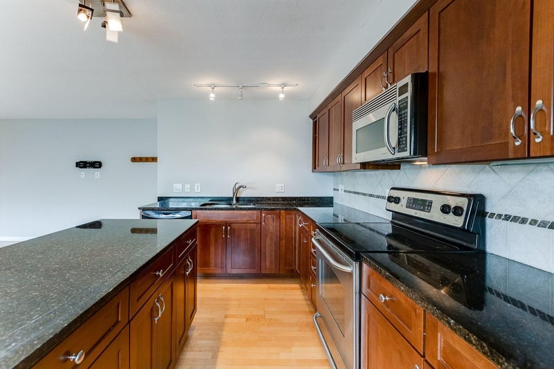 5412 France Ave S #200, Edina, MN 55410