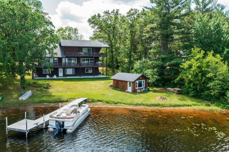 7772 Tewalt Rd, Siren, WI 54872