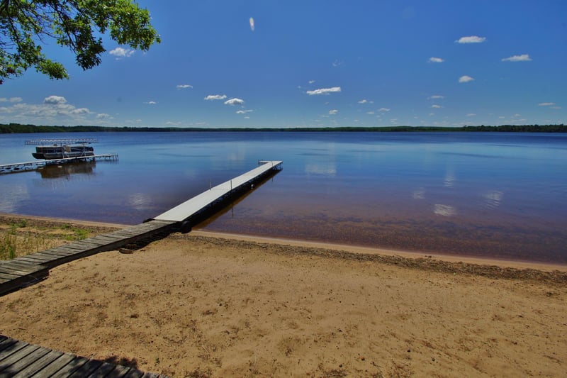 16195 W Browns Ln, Stone Lake, WI 54876