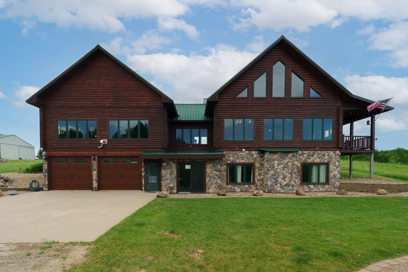 51411 142nd Avenue Way, Pine Island, MN 55963
