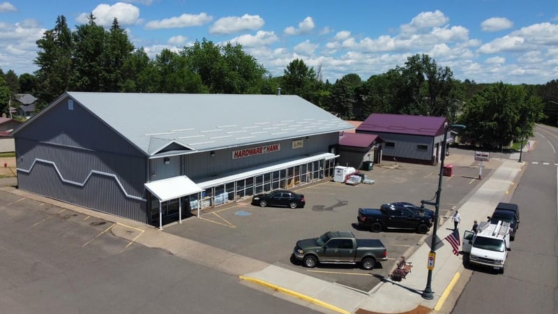 150 W Main St W, Isle, MN 56342