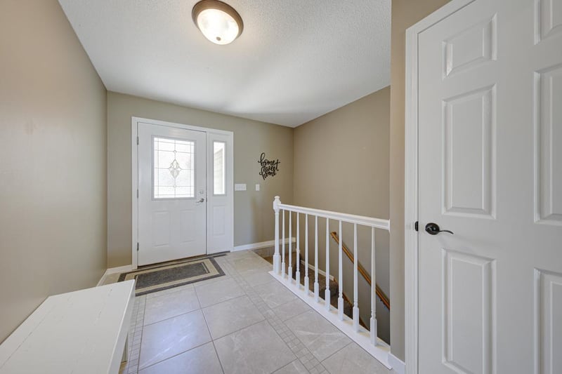 51696 Eagle Ln, Lake Crystal, MN 56055