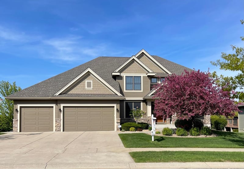 571 Somerby Pw NE, Byron, MN 55920