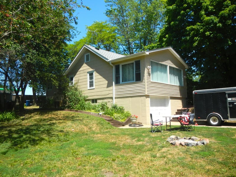 2401 Interlachen Rd, Spring Park, MN 55384