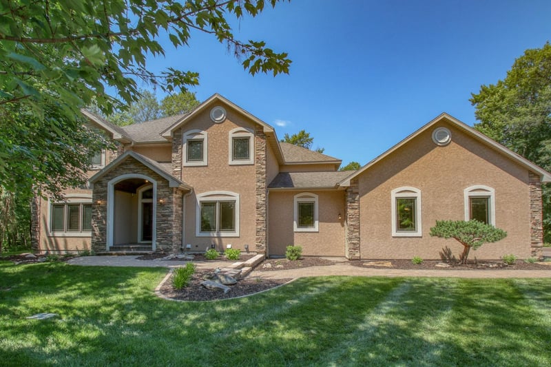 2902 Red Maple Ct, Eau Claire, WI 54703