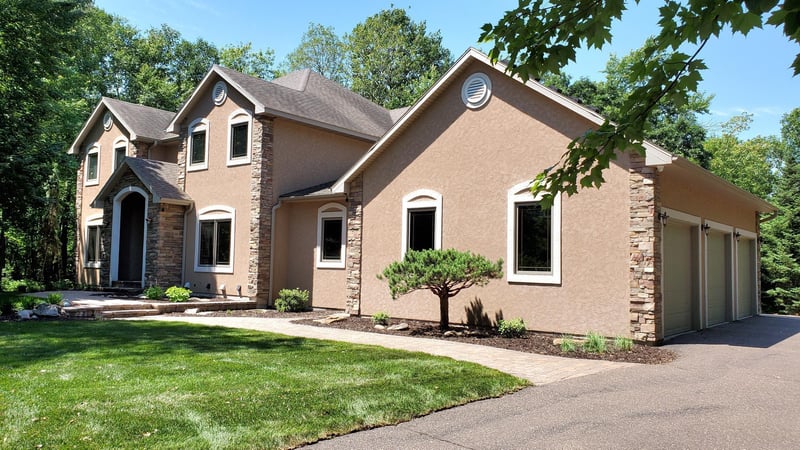 2902 Red Maple Ct, Eau Claire, WI 54703