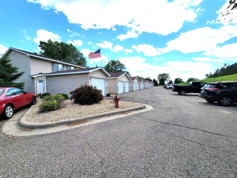 915 7th St #2-7, Jordan, MN 55352
