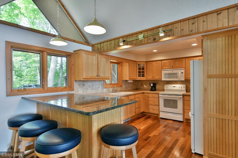 12785 W Peninsula Rd, Hayward, WI 54843
